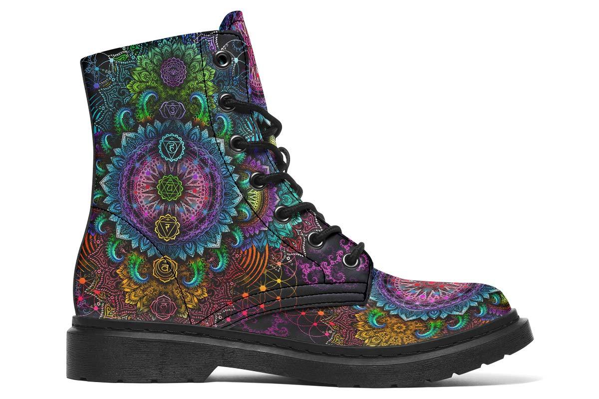 HFboots-105SuperChakra00430-Blk-YWV-STR3.jpg